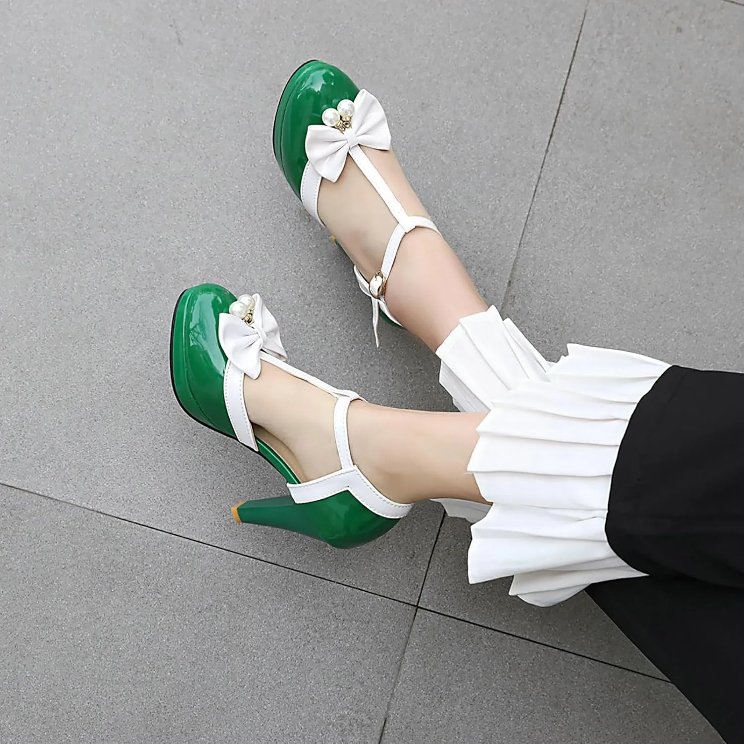 AIMODOR Womens Vintage Rockabilly T-Strap Mary Jane Shoes Heels Patent Platform Pumps with Bow