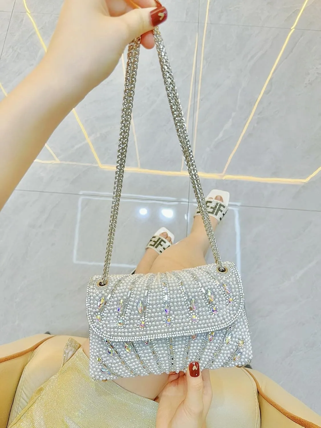 Gets Sparkly Rhinestones Clutch Purses for Women Purses and Handbags for Wedding Party Evening Crossbody Bag with Chain