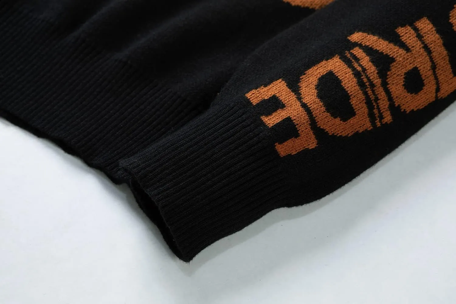 Men's Cartoon Knit Sweaters Strange Eyes Oversized Anime Sweaters Long Sleeve Cotton Pullovers Roundneck Jumpers