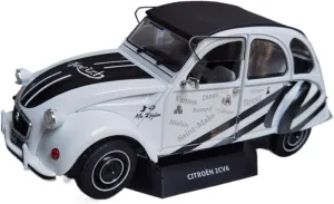 Miniature Models 1:18 Scale 2CV6 1982 Car Model White Painting Alloy Static Decoration for Kids Car Ornaments