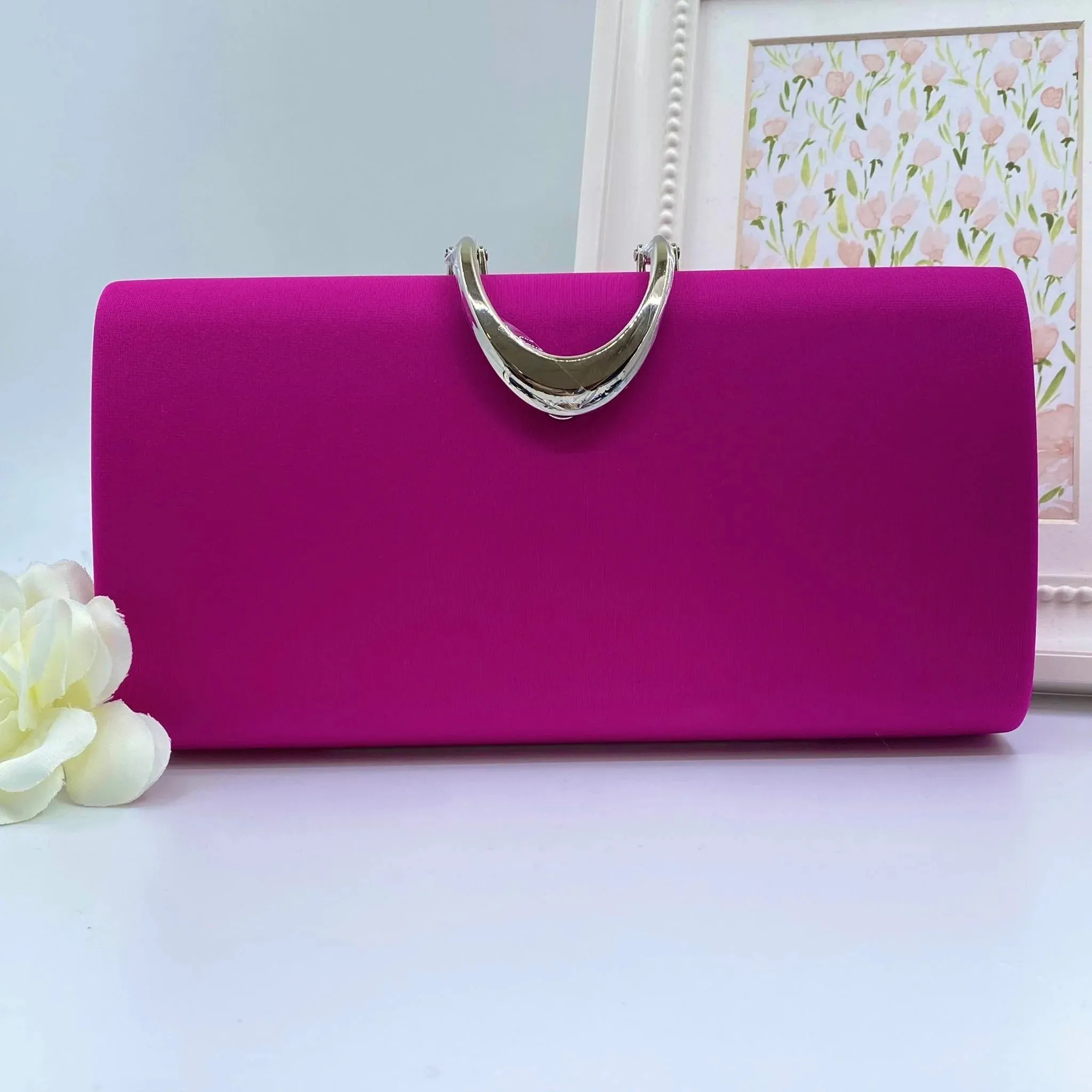 Molly clutch bag
