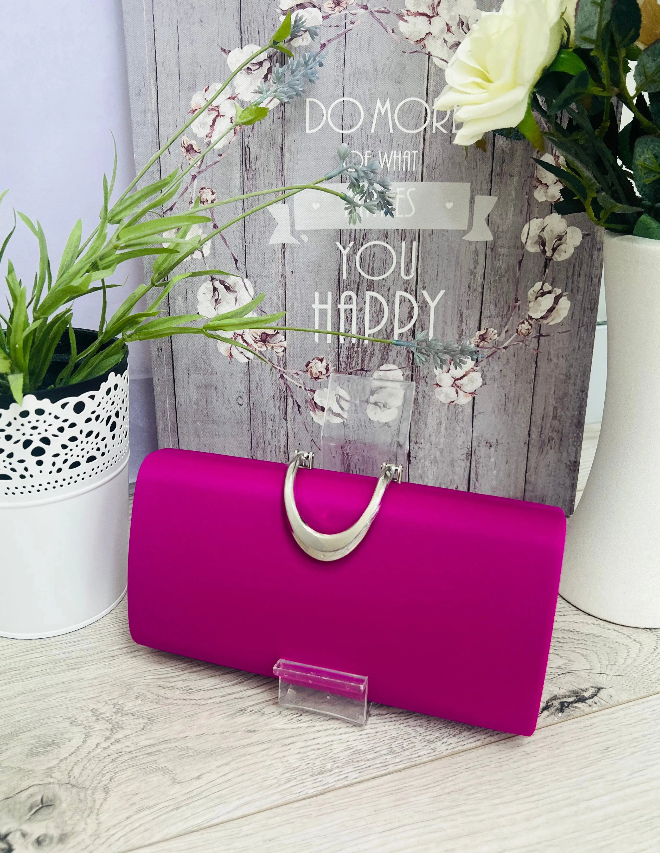 Molly clutch bag