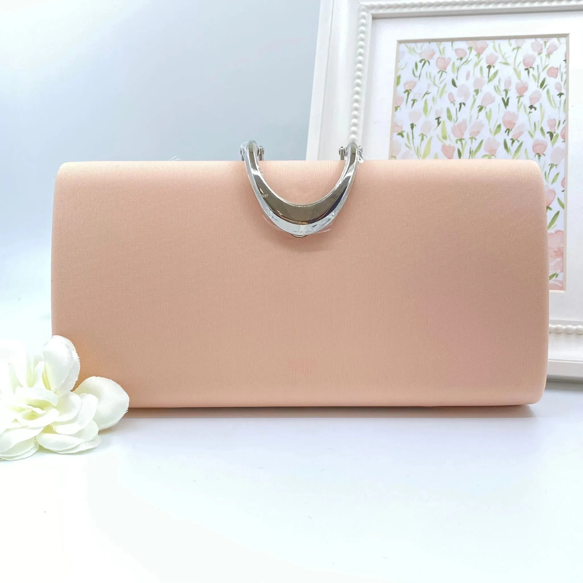Molly clutch bag