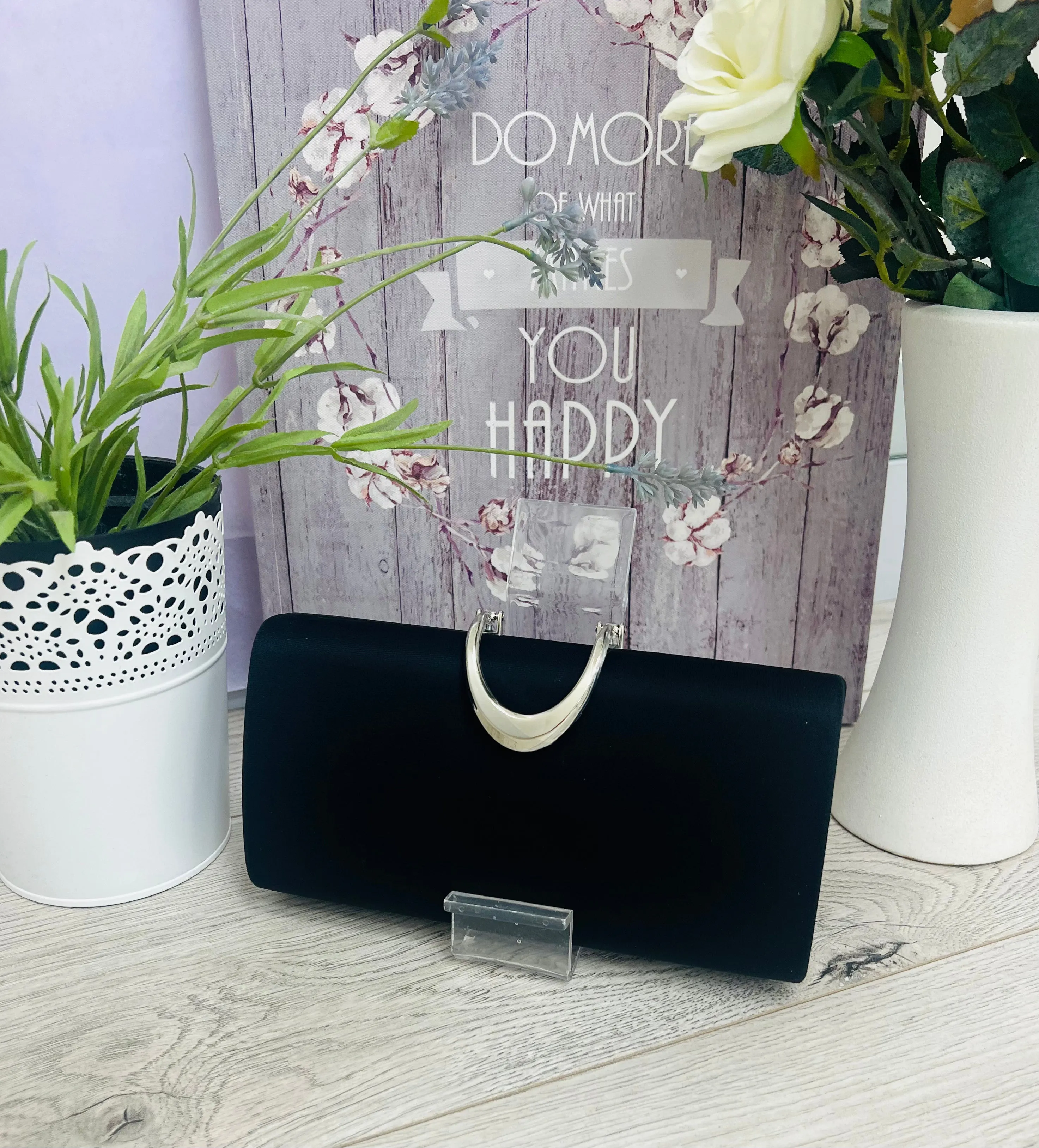 Molly clutch bag