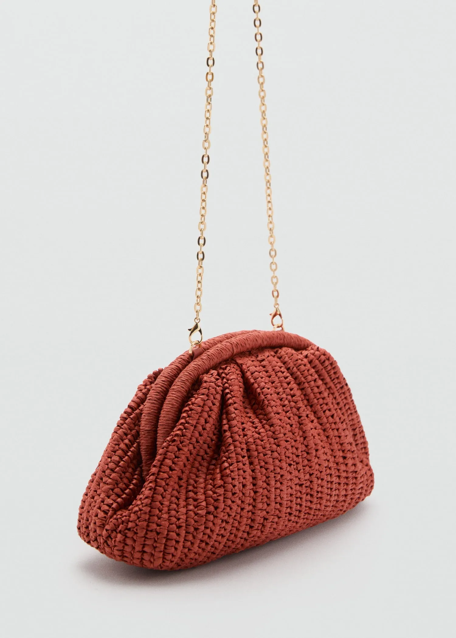 Natural fibre handbag