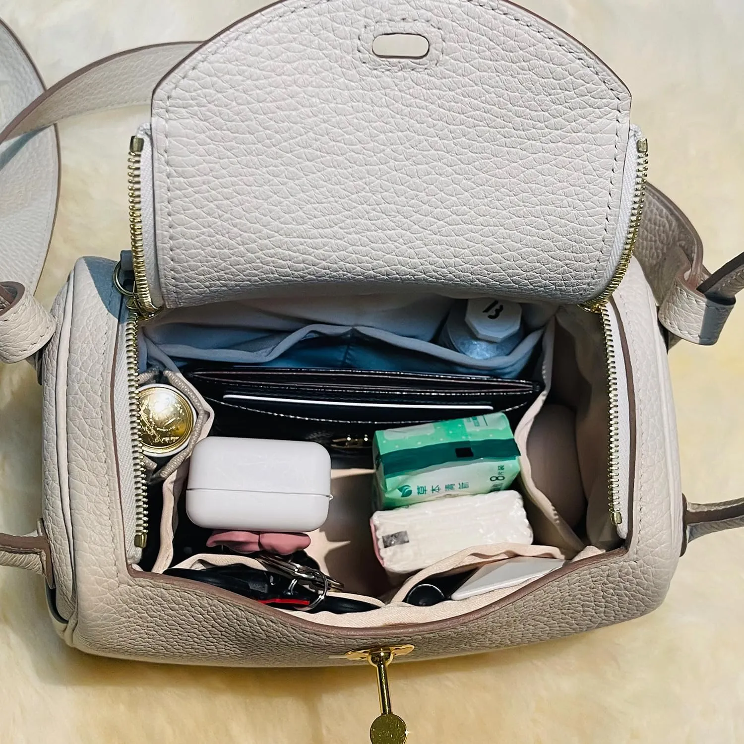 Organizer Insert for Hermes Bags, Luxury Bags Storage with Silk, Lightweight Inner Bag Compatible with Lindy 26 Bags, Multiple Pockets Large Capacity(Craie, Lindy26)