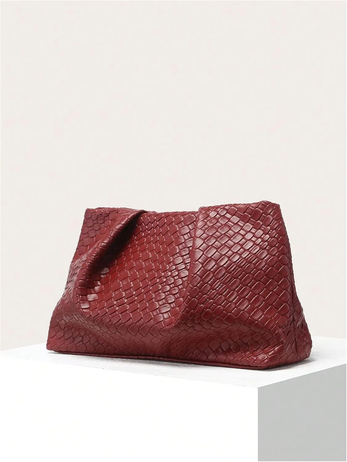 QWINEE Women's Woven Evening Bag Elegant Clutch Purse Square Faux PU Leather No Strap Handbag Magnet Retro Vintage Clutch Bag