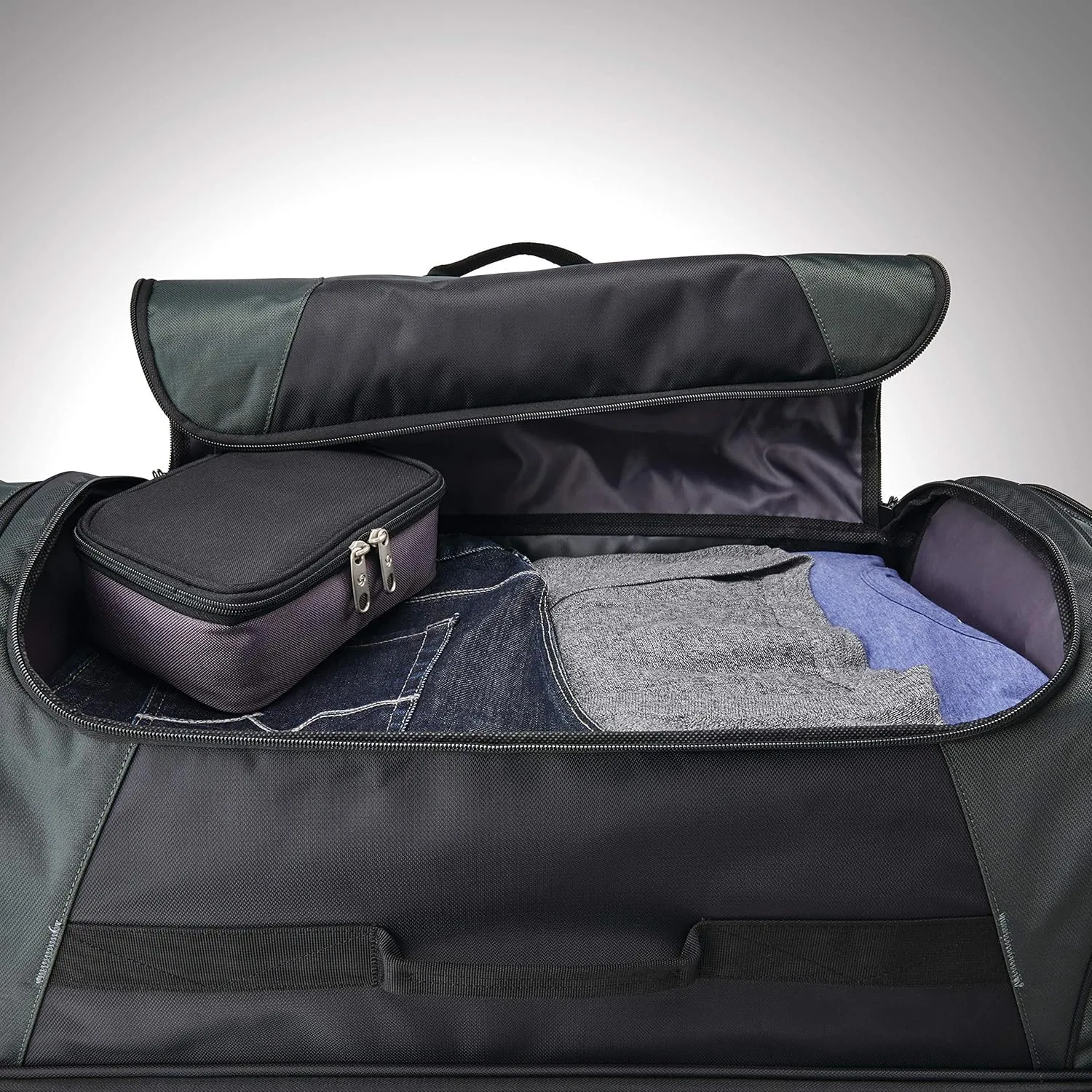 Samsonite Andante 2 Wheeled Duffel Bag – 32-Inch Durable Rolling Luggage with Inline Skate Wheels, Push-Button Handle & Spacious Compartments – Travel-Friendly and Lightweight - Moss Green/Black