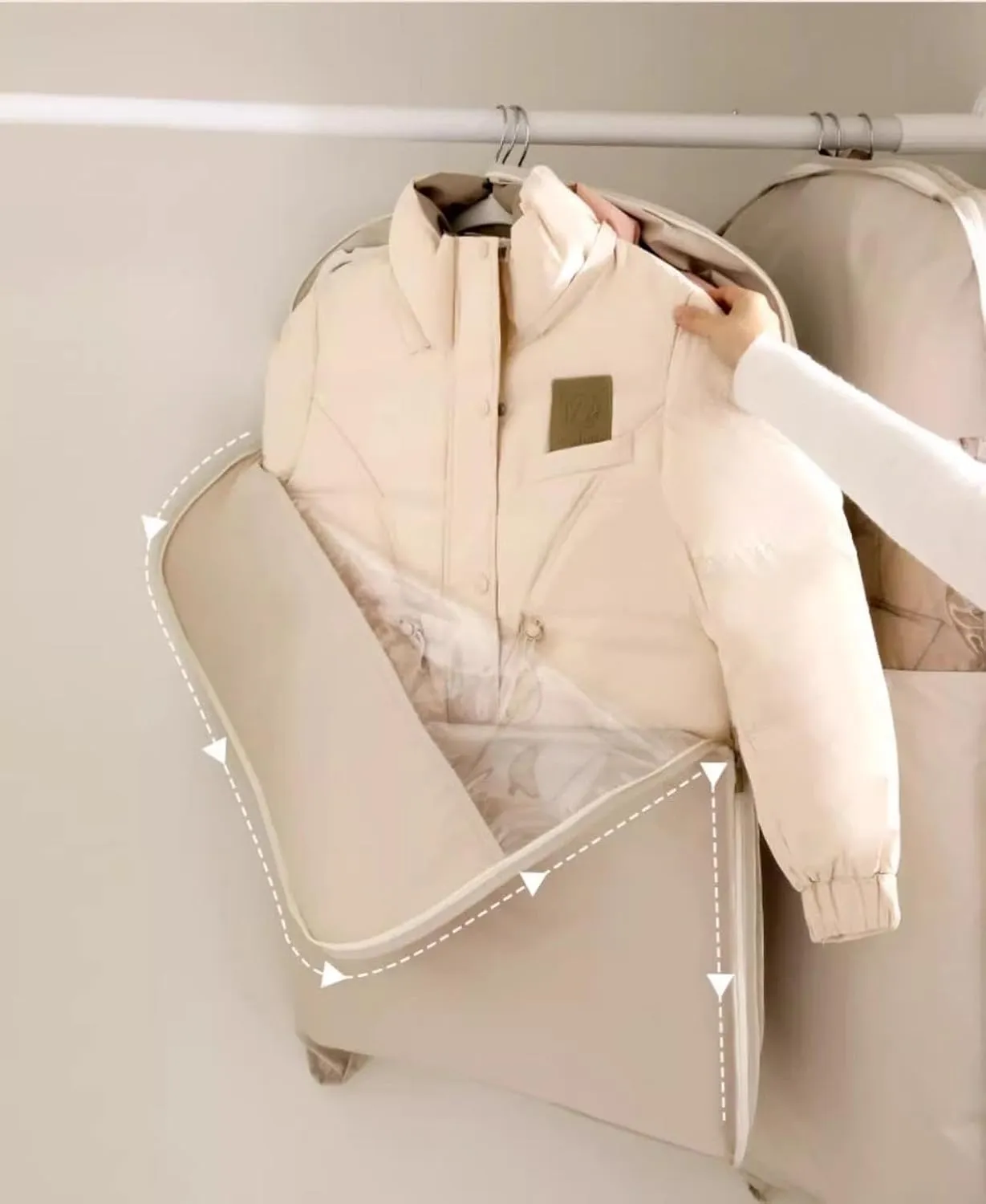 Space-Saving Hanging Storage Bag for Down Jackets, Hanging Compression Bags,Dust Cover Clothes Bags for Down Coat (Beige, M L XL)