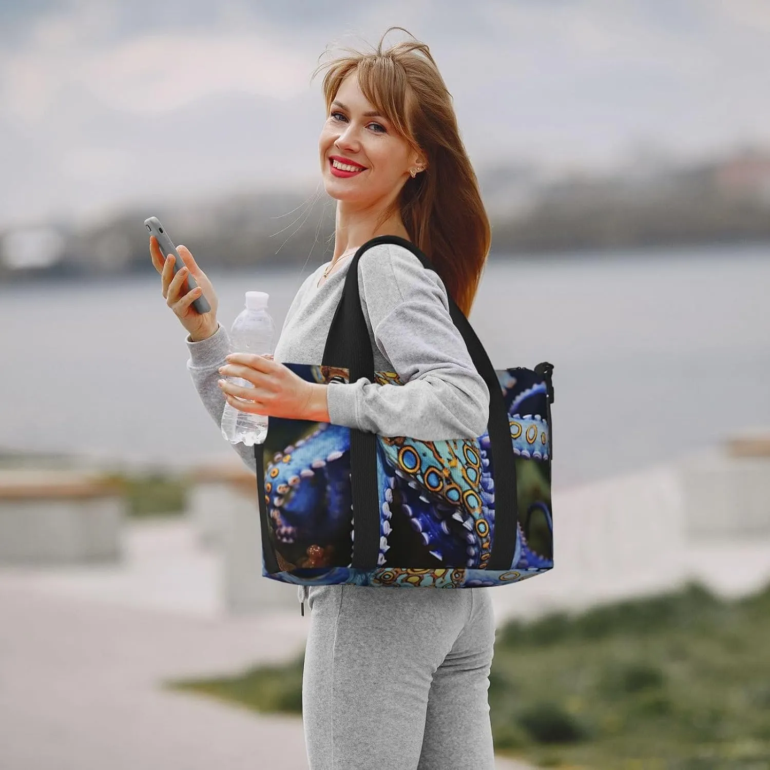 Sports Gym Bag for Women Men Travel Duffel Bag Tote Blue Ringed Octopus Weekender Bag Canvas Carry on Overnight Bag for Travel Swimming Fitness Workout Sports Duffle Bag