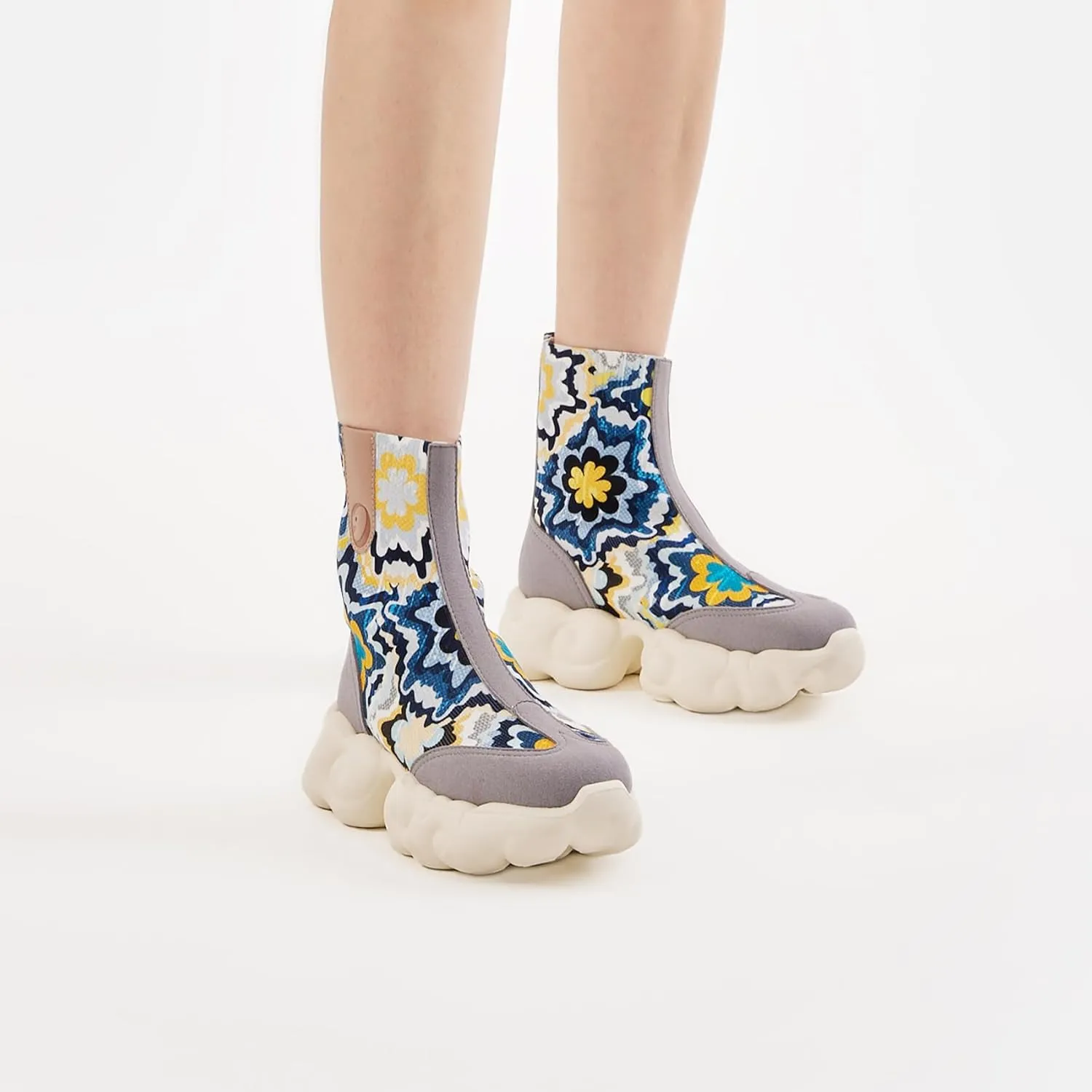 UIN Women's Platform Fashion Boots Comfortable Chunky Art Travel Shoes Cloud Series