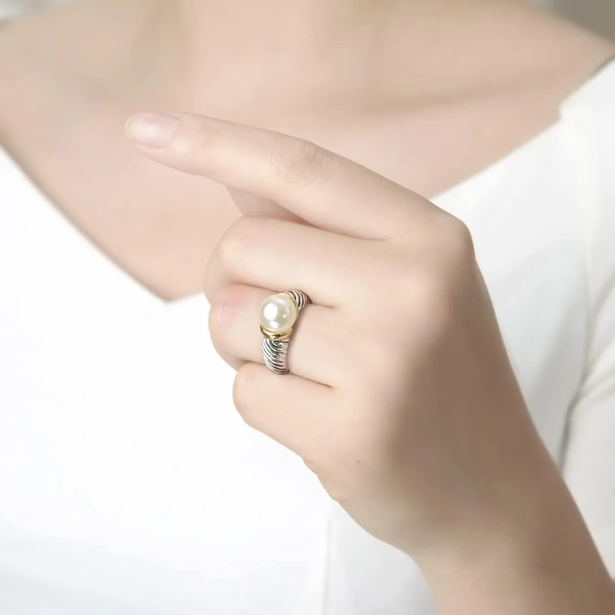 UNY JEWEL Designer Inspired Two Tone Twisted Cable Wire Ring 10mm Cream White Imitation Pearl Women Statement Dupes Jewelry