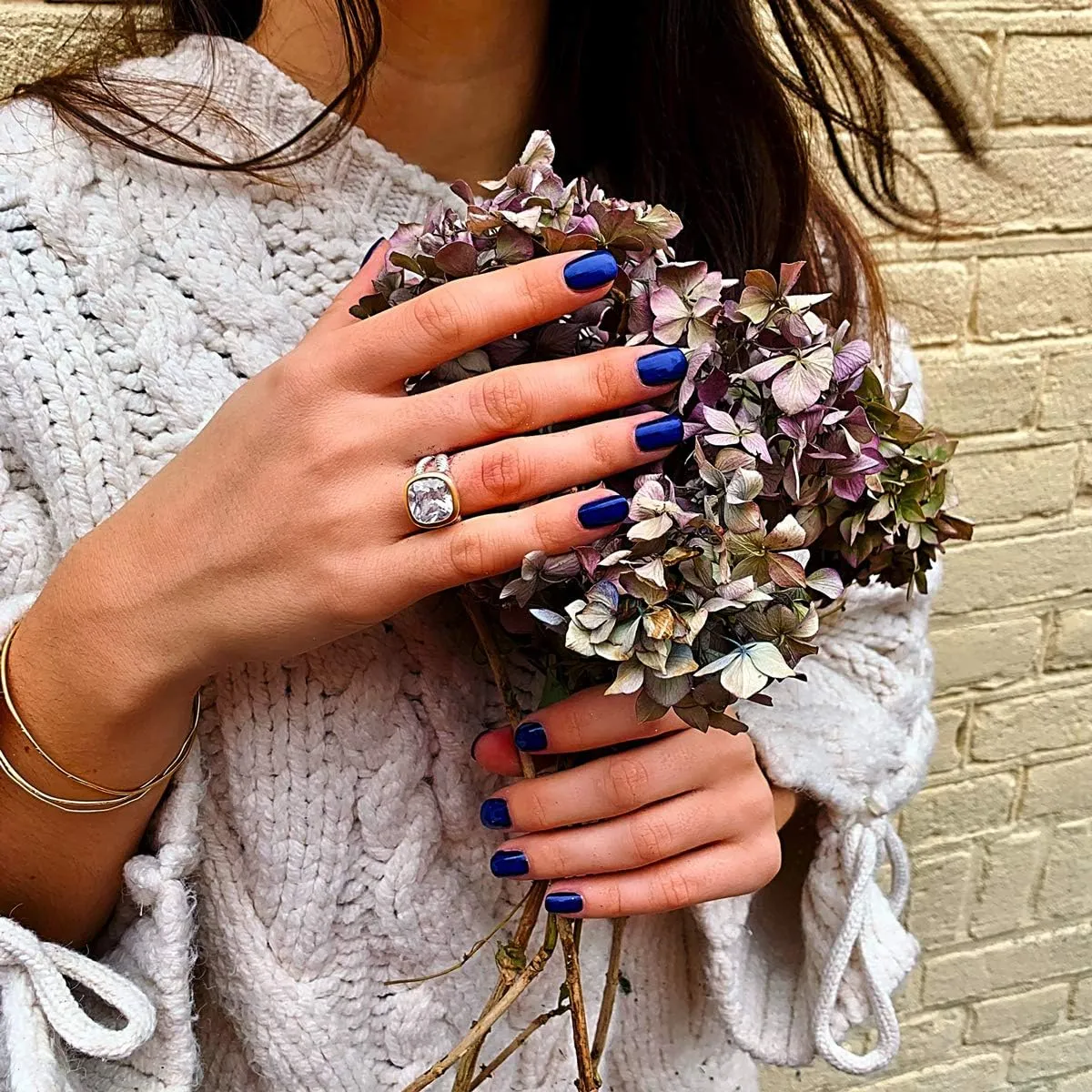 UNY Jewel Twisted Cable Wire Two Tone Cusion Cut CZ Statement Ring Designer Inspired Fashion Love Antique Women Jewelry Gift