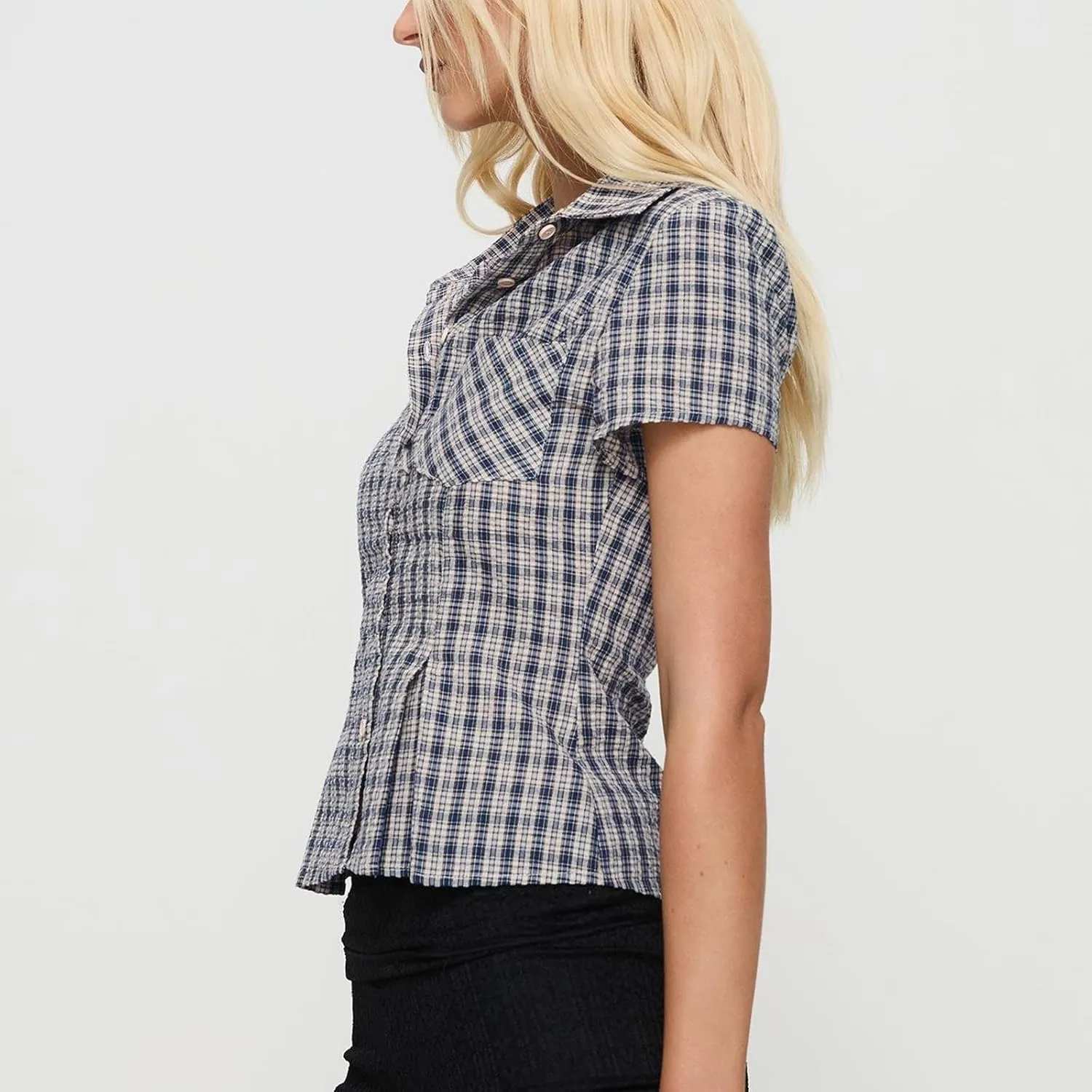 Women Y2k Short Sleeve Button Down Shirts Coquette V Neck Collared Crop Tops Vintage Slim Fit Going Out Blouse