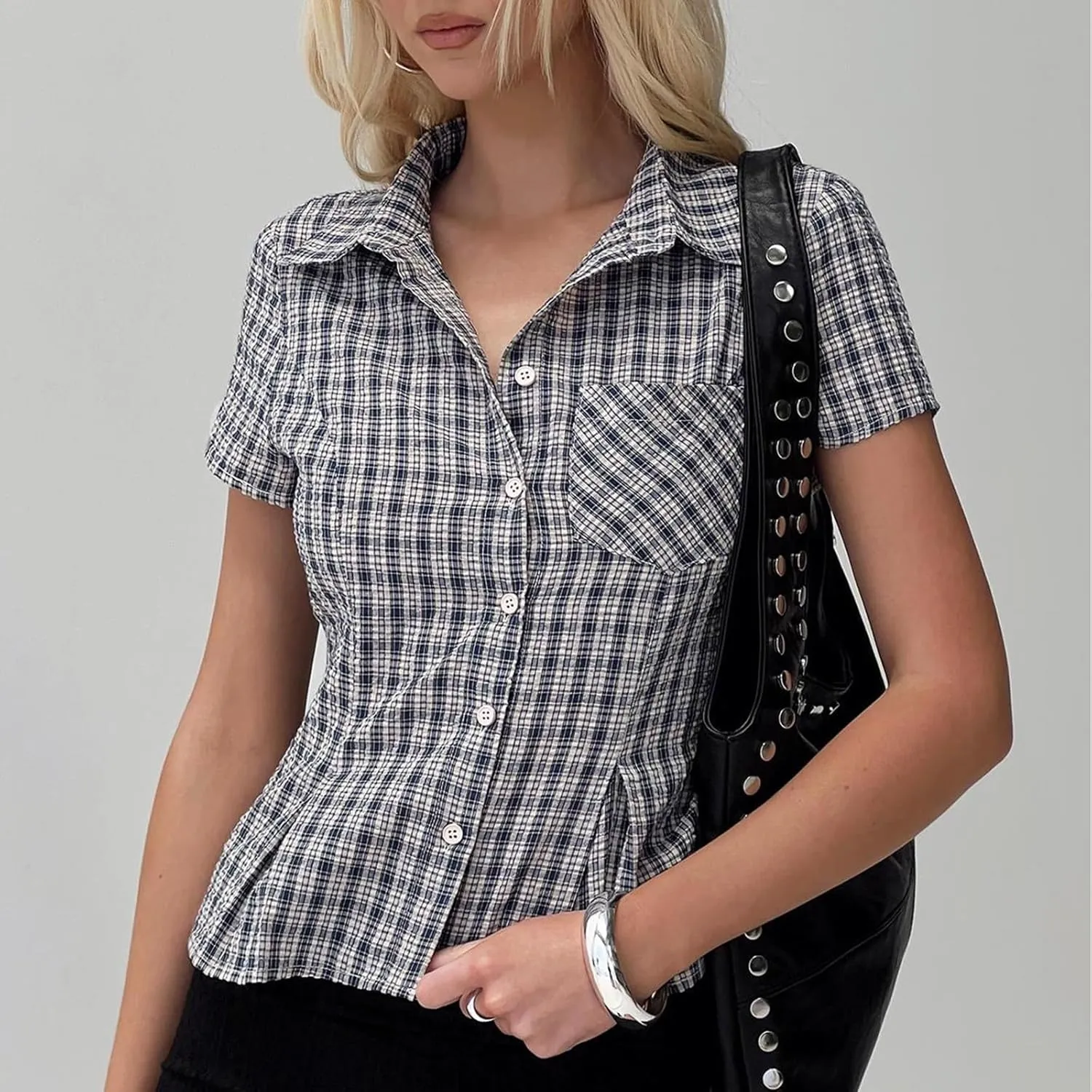 Women Y2k Short Sleeve Button Down Shirts Coquette V Neck Collared Crop Tops Vintage Slim Fit Going Out Blouse