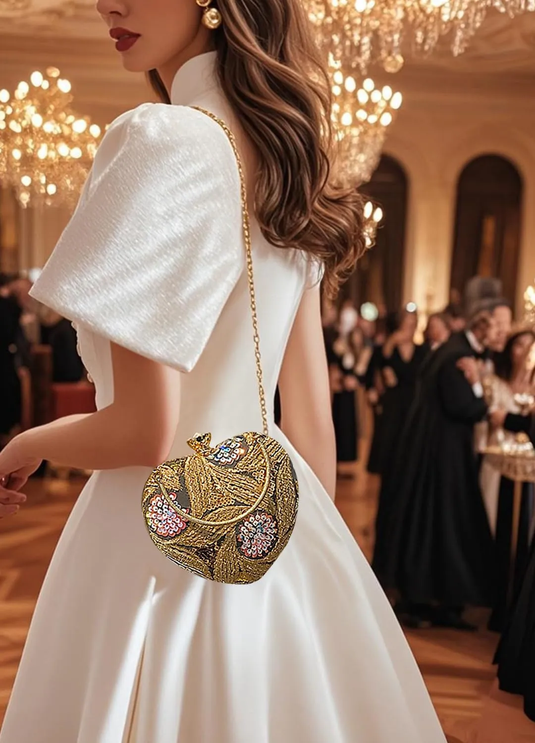 Womens Elegant Heart Type Evening Bag Shiny Rhinestone Clutch Purse Party Wedding Prom Handbag Chain Shoulder Bag