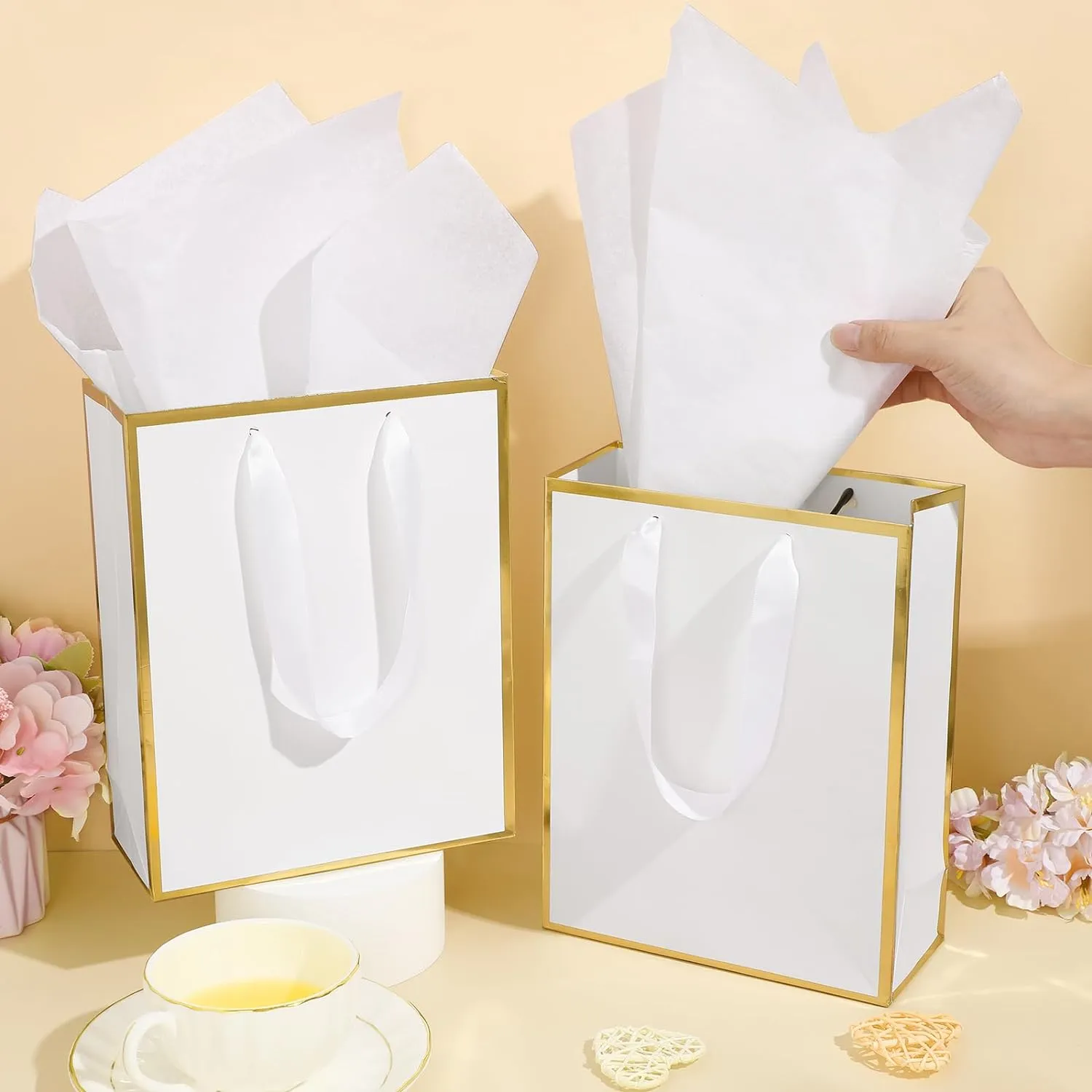 Yeaqee 24 Pack Metallic Paper Gift Bags with Handle and Tissue 9x7x3.1 Welcome Gift Thank You Bags for Wedding Bridal Shower Groomsmen Holidays Birthday Party(White Gold)